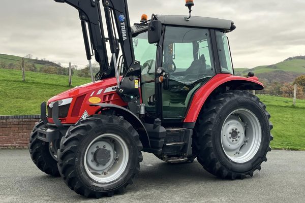 Massey Ferguson 5610