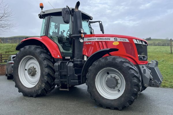 Massey Ferguson 7726S