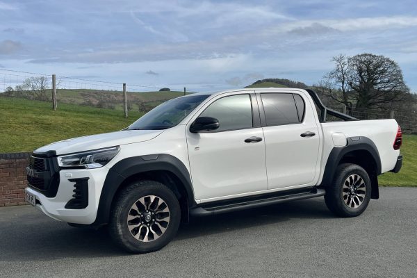 Toyoata Hilux GR