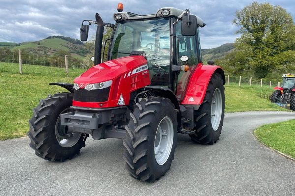 Massey Ferguson 5610
