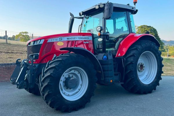 Massey Ferguson 7718S