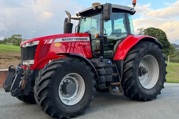 Massey Ferguson 7626