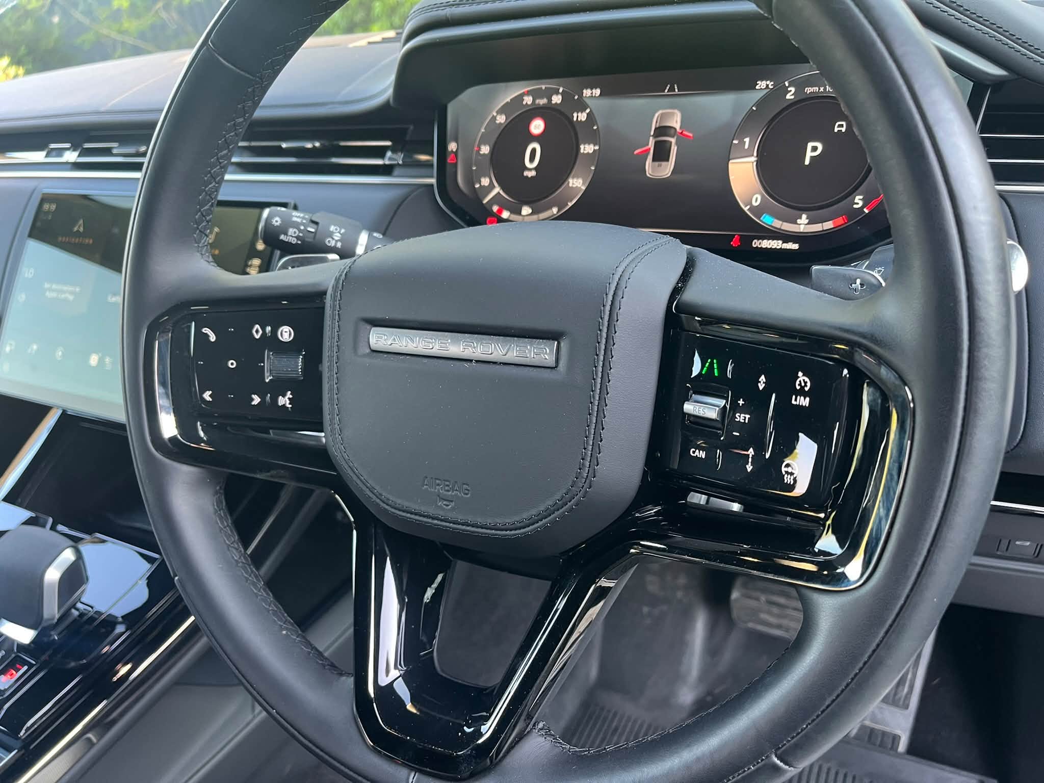 Range Rover Sport D300 Autobiography - Image 6